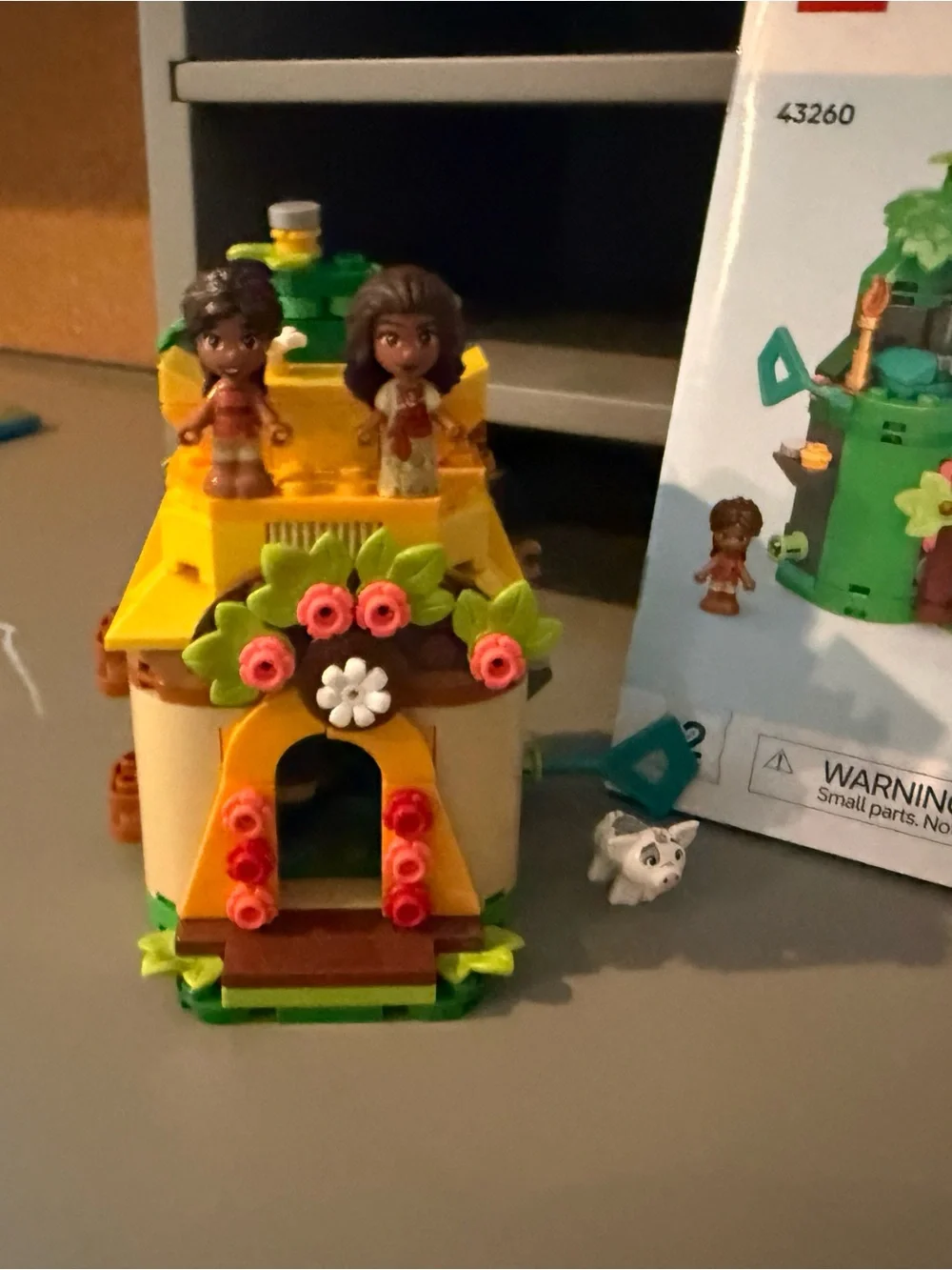 Lego Disney Moana’s Island Yellow Floral Play Cottage with Mini Figures
